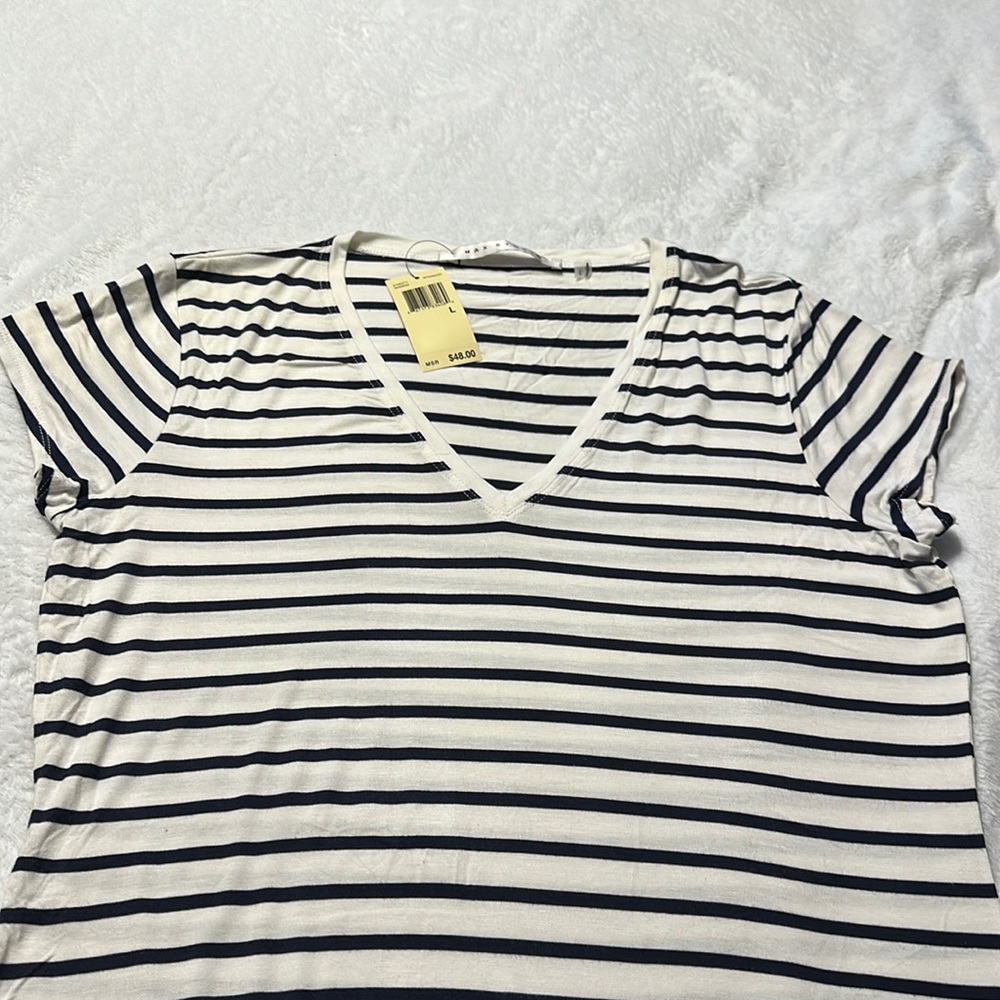 Max Studio T-shirt